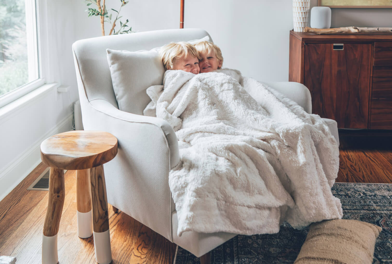 IRL: Shown in Texture Oyster fabric