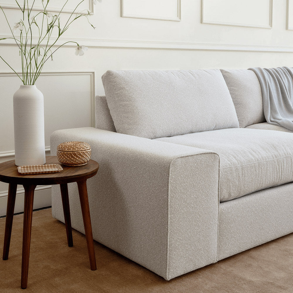 Blumen Sofa in Poplar Boucle Vanilla fabric