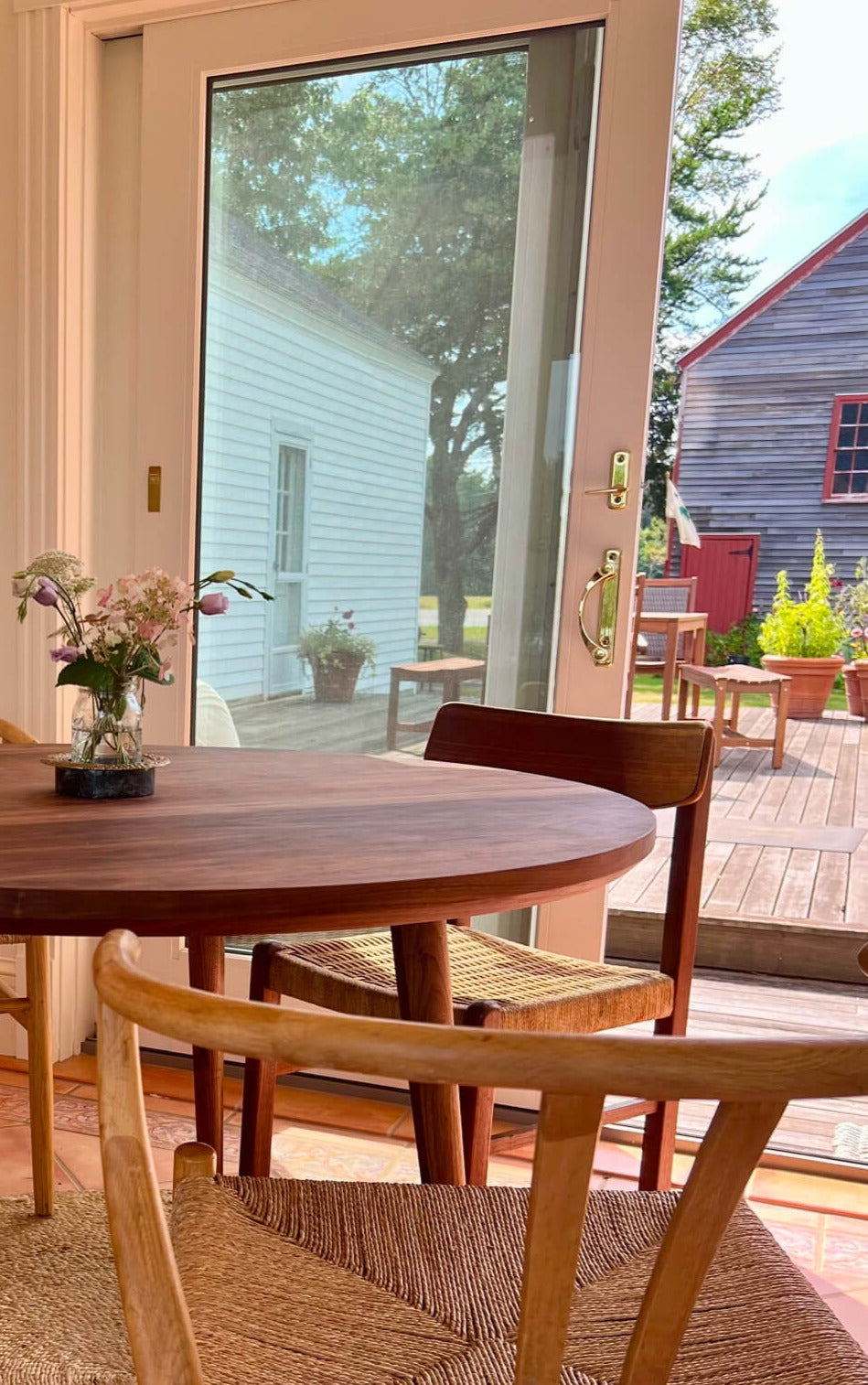 IRL: Voya dining table in walnut