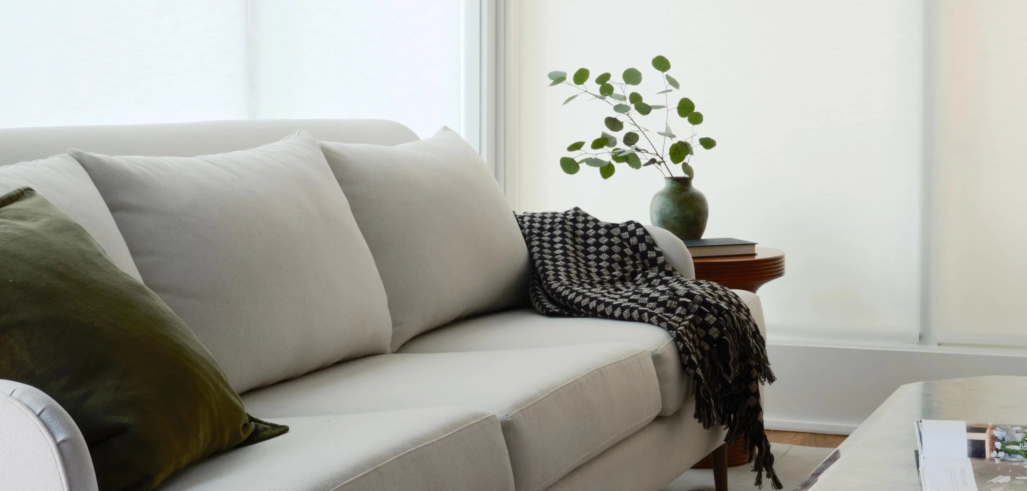 Curved arm Medley Kaydan Sofa in beige fabric